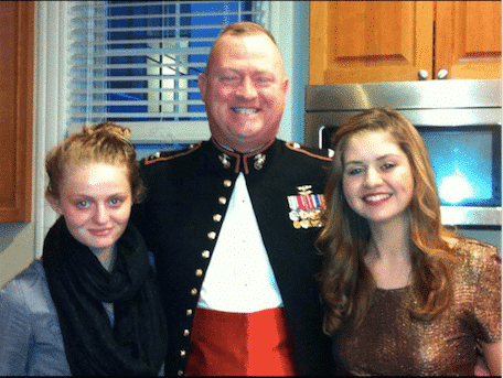 marine dad with daughters