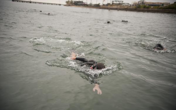 swim navy SEAL