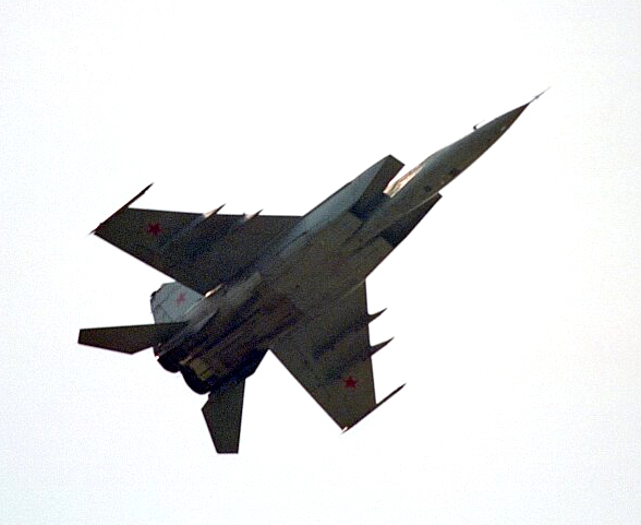 MiG-25PU_rvb_2.jpg