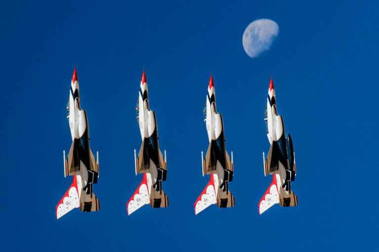 Sandboxx News Pic of the Day To the moon!