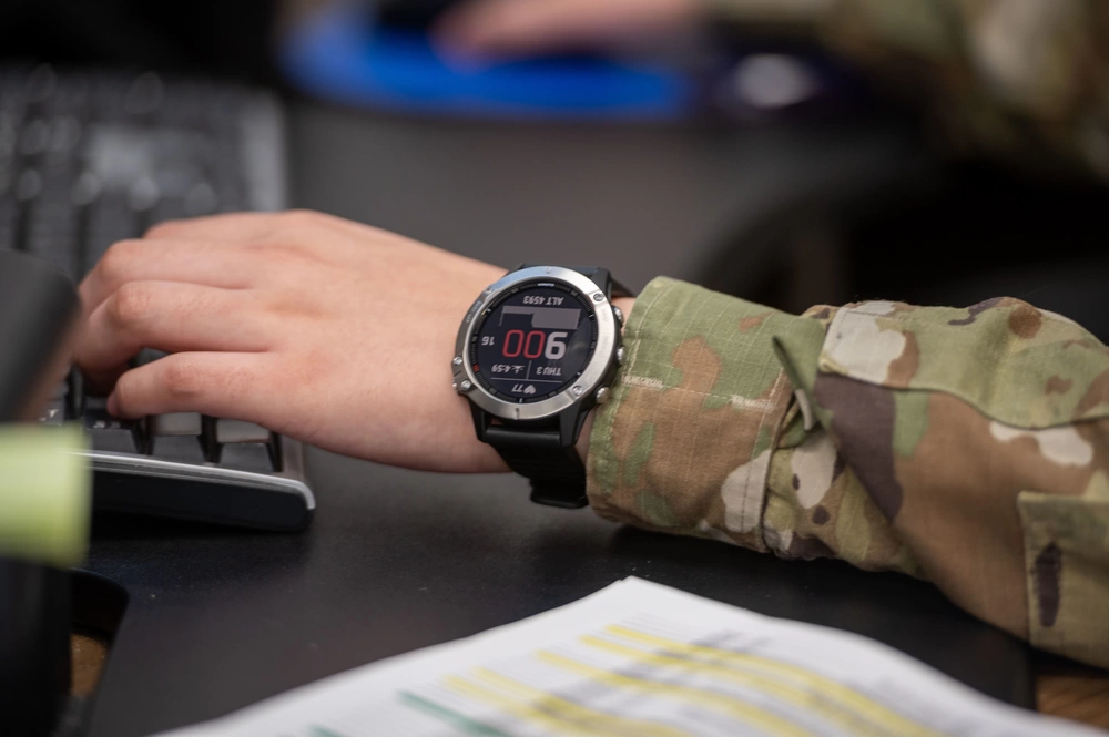 Garmin smartwatch soldier