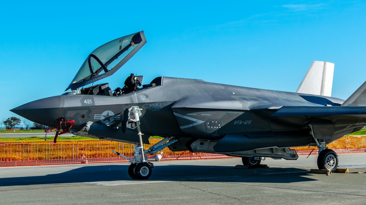 F-35C Su-57