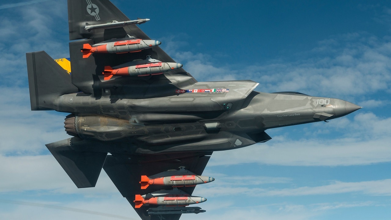 F-35 with GBU-31 weapons Su-57