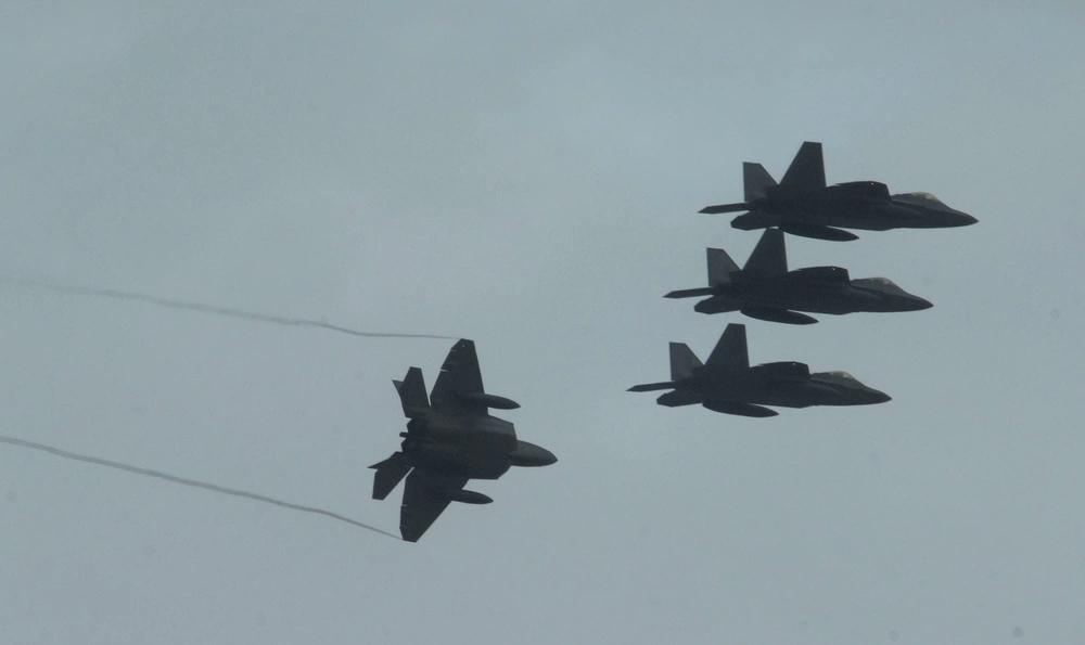 F-22 Raptors in Guam near China