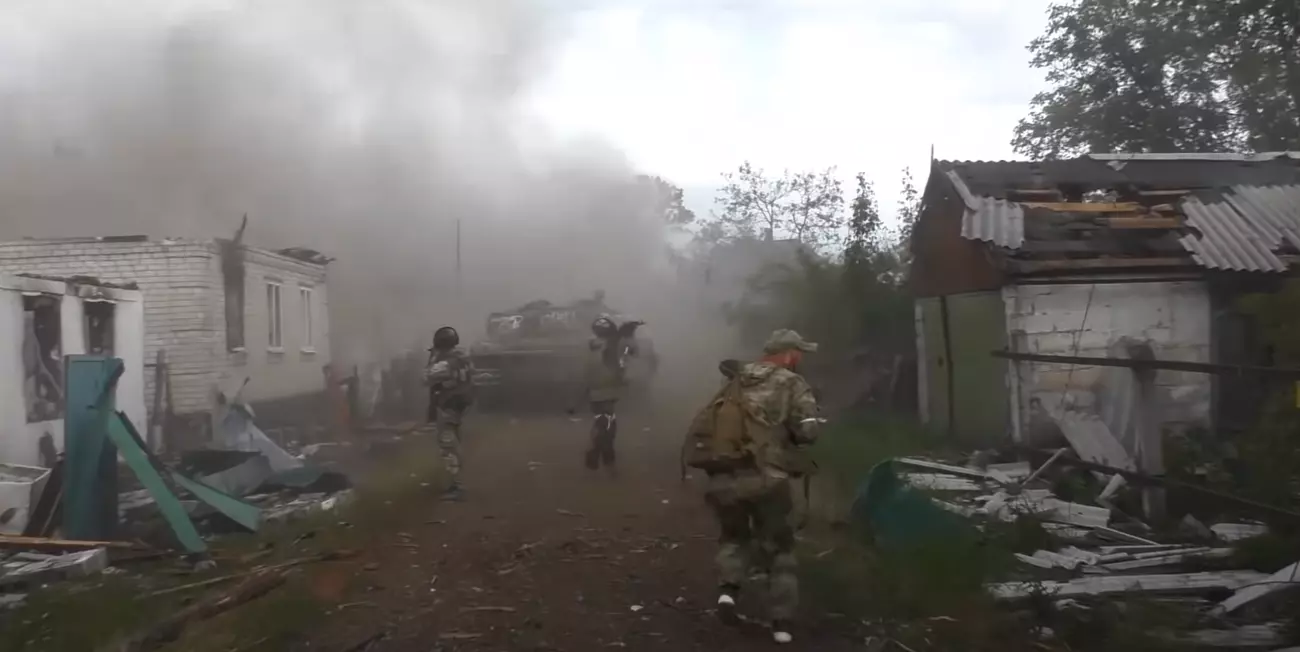 Pro-Russian separatist troops fighting in Ukraine