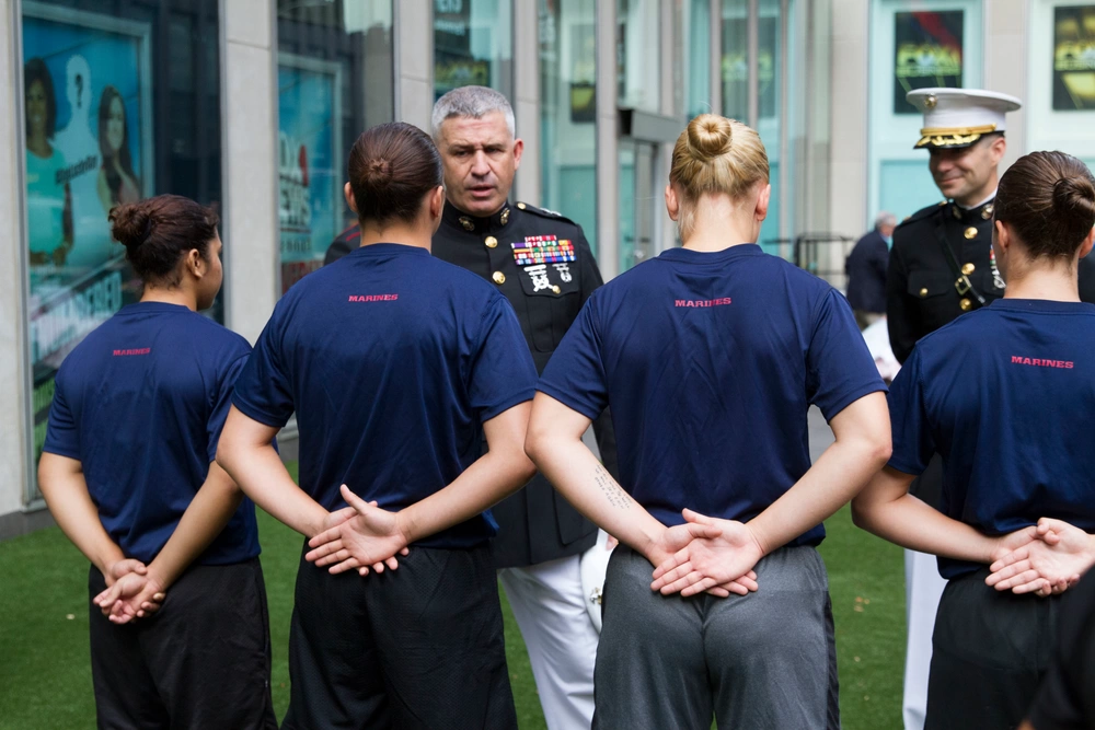 female marines hair regulations