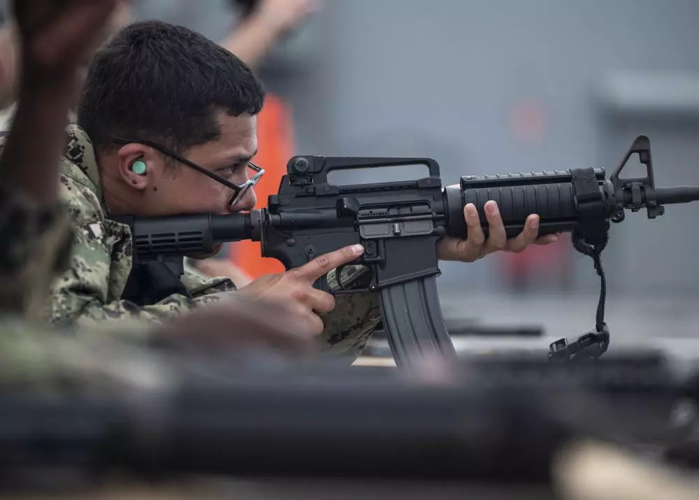 M4 rifle live fire exercise US Navy