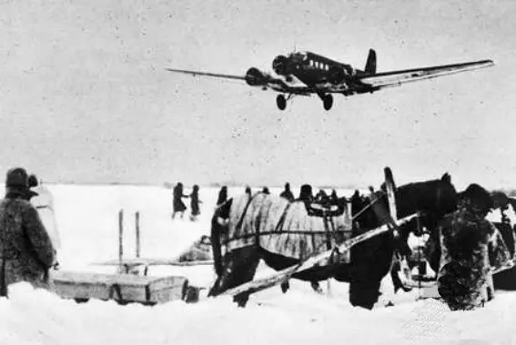 Junkers JU-52