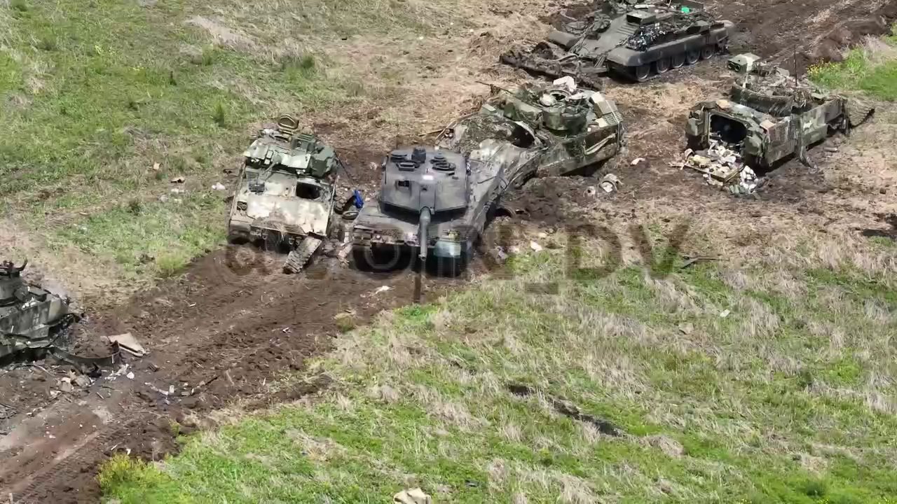 Leopard and Bradley hit during Ukraine's counteroffensive