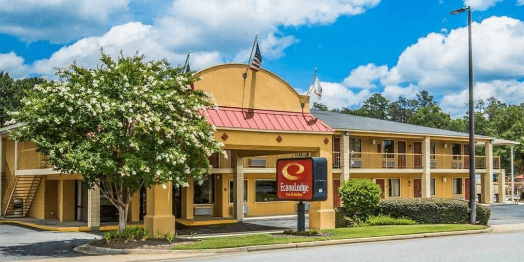 Econo Lodge Fort Benning, Sandboxx Travel, Hotels near Fort Benning, Cheap hotels near Fort Benning