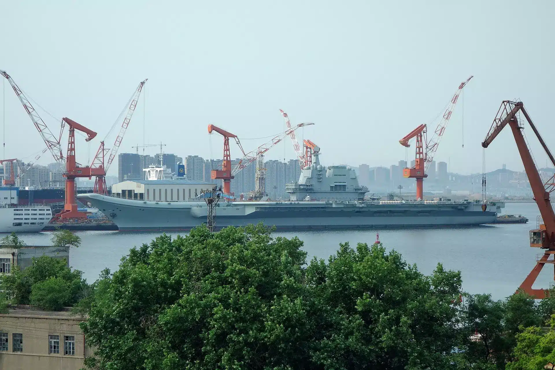 Chinese Shandong aircraft carrier