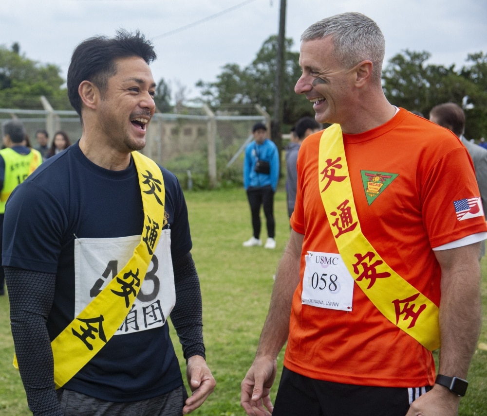 marines laughing on race day