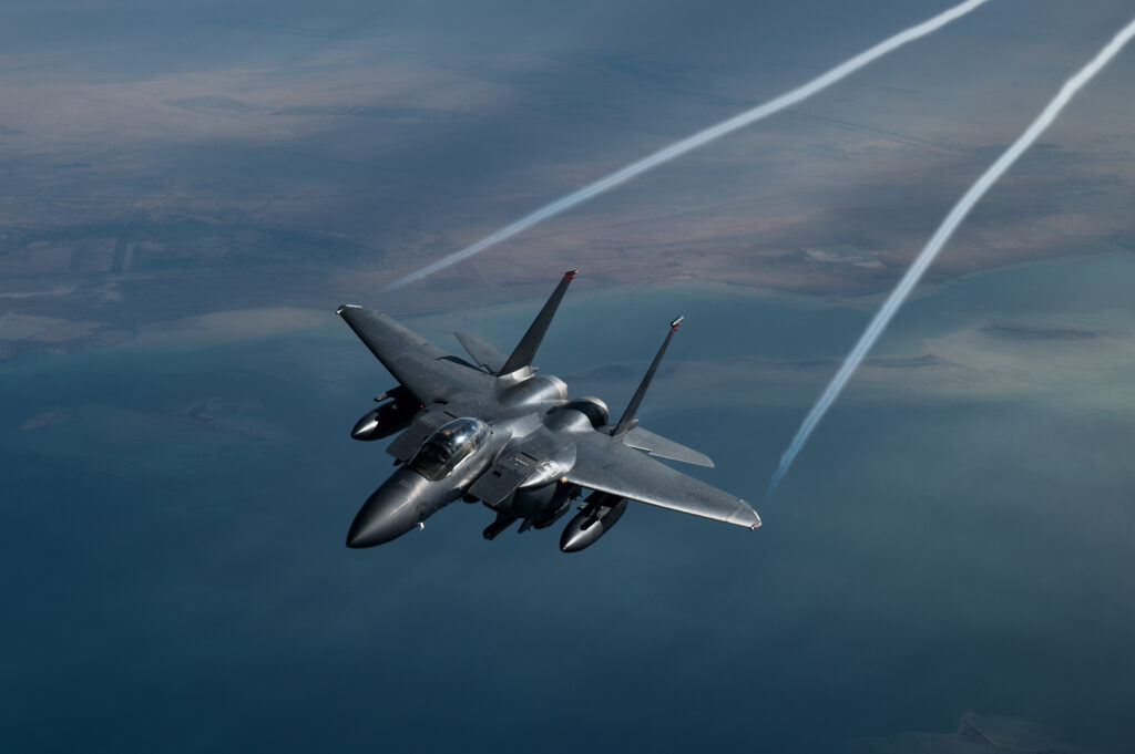 Technical F-15 and F-16 documents leaked in online gaming forum, News