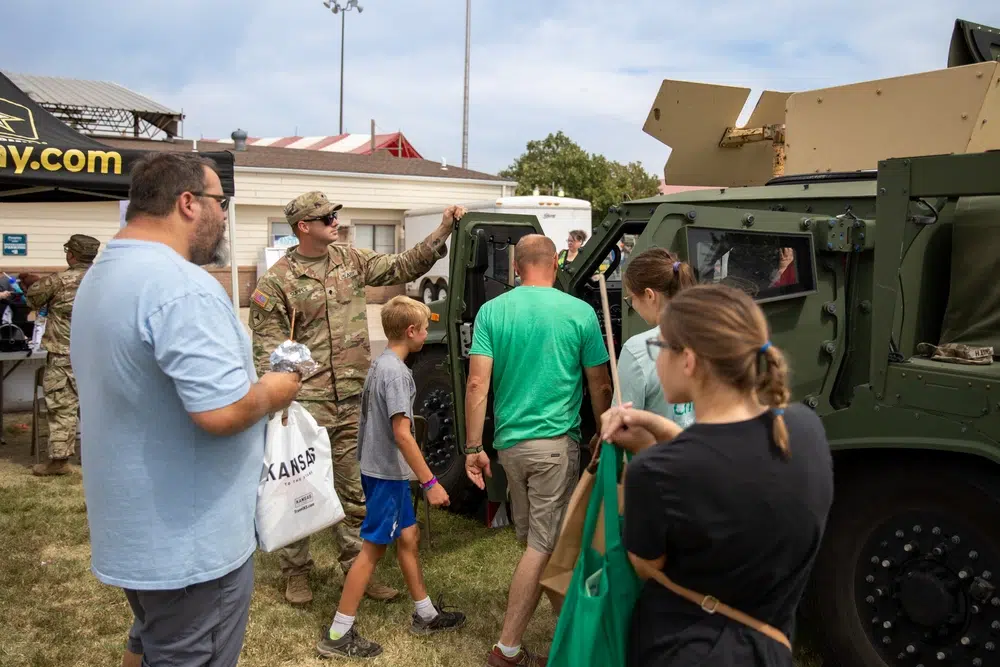 army recruiting