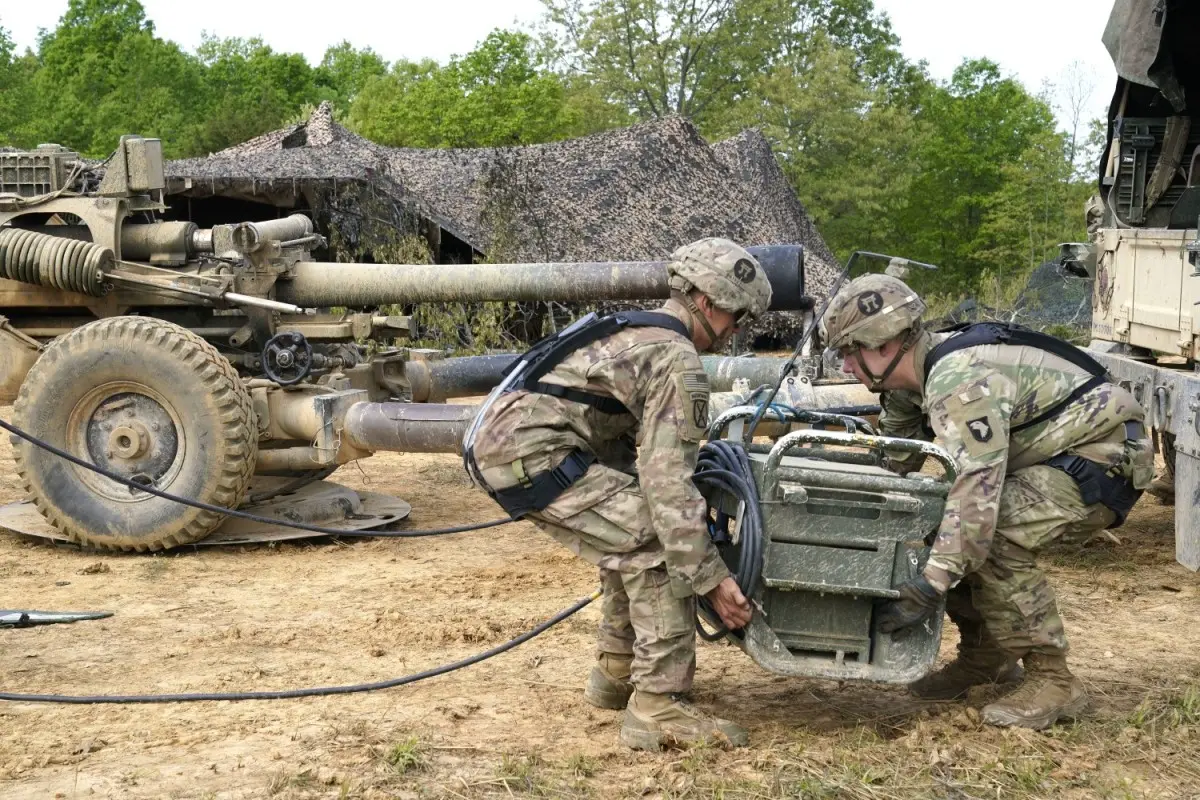 Army exosuit SABER