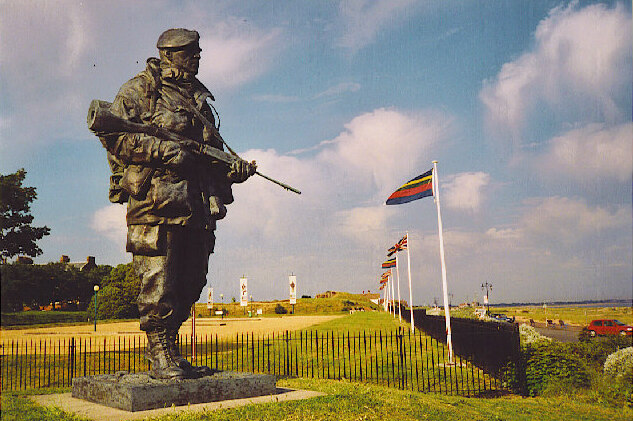 Yomper statue Falklands