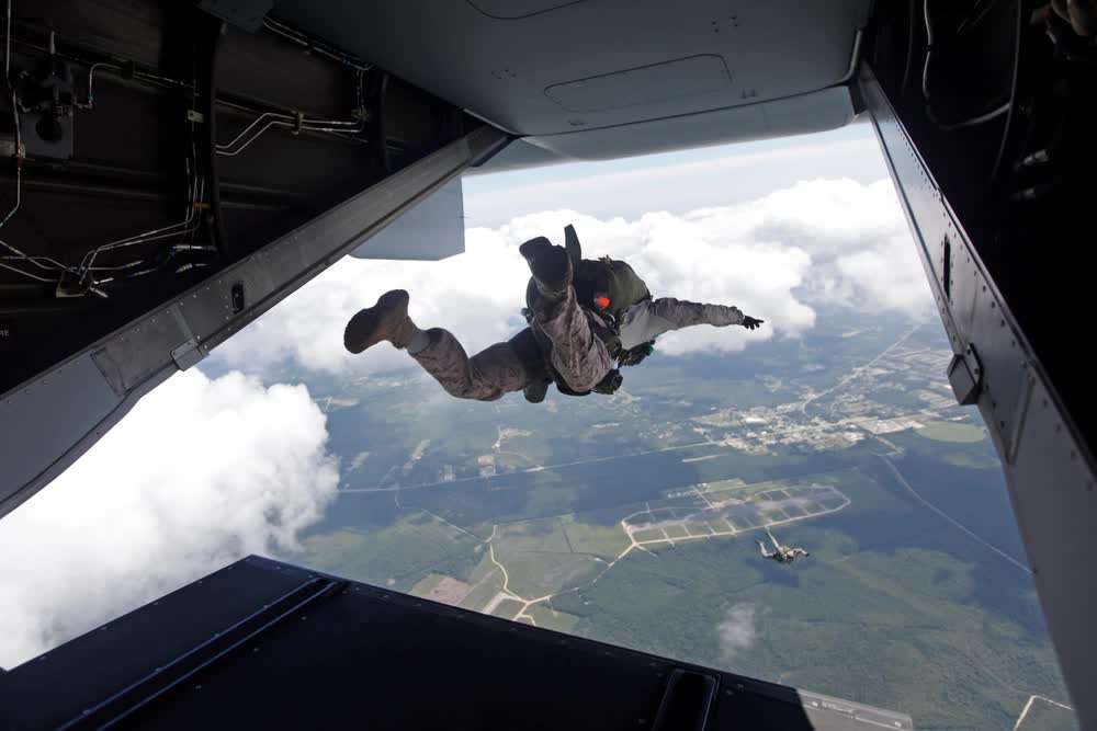 Marines free fall exercises