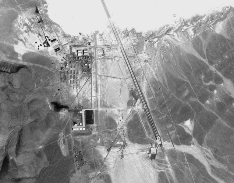 Incredible true stories of Area 51 Hiding America's air power secrets