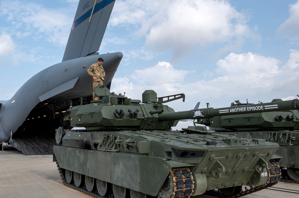 M10 Booker loaded onto a C-17 Globemaster