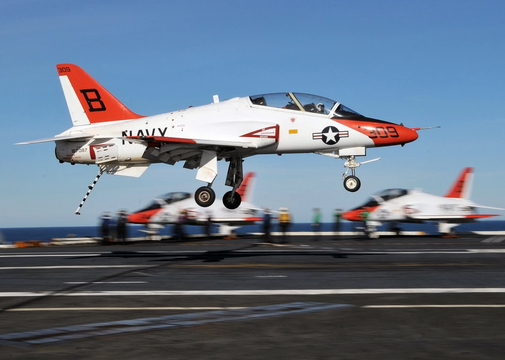 T-45 jet trainer lands on USS Abraham Lincoln aircraft carrier