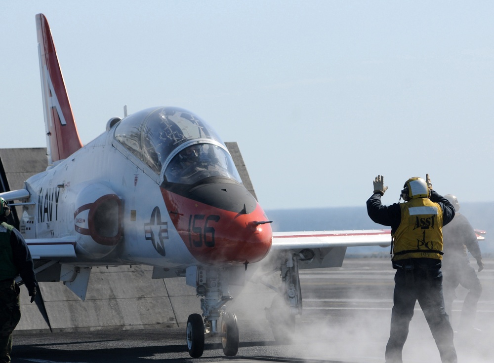 T-45 jet trainer on USS Ronald Reagan