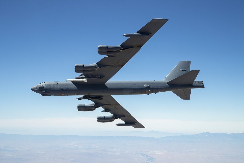 B-52 carries ARRW missile