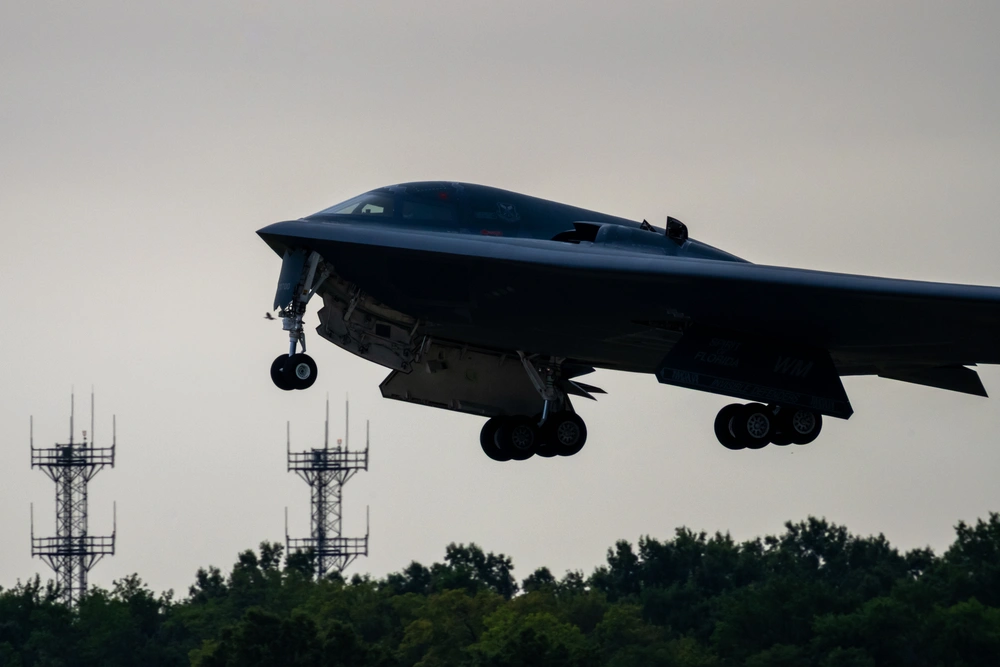 B-2 Spirit takes off Whiteman AFB