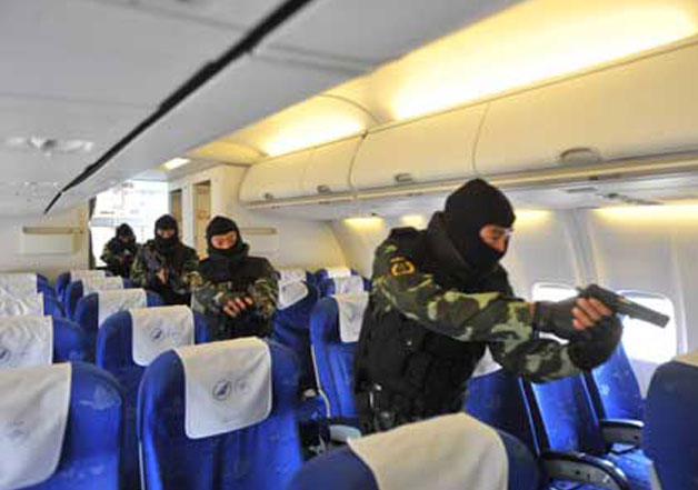 Delta Force highjacking training