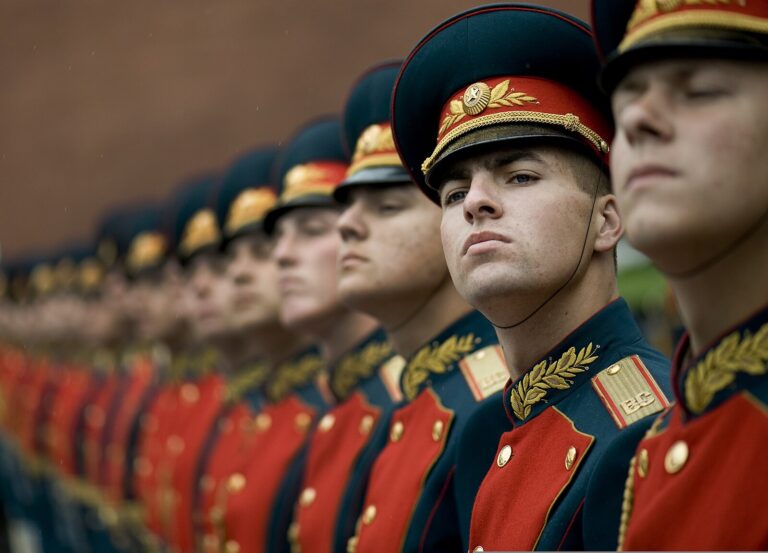 Russian honor guard tomb of the unknown soldier