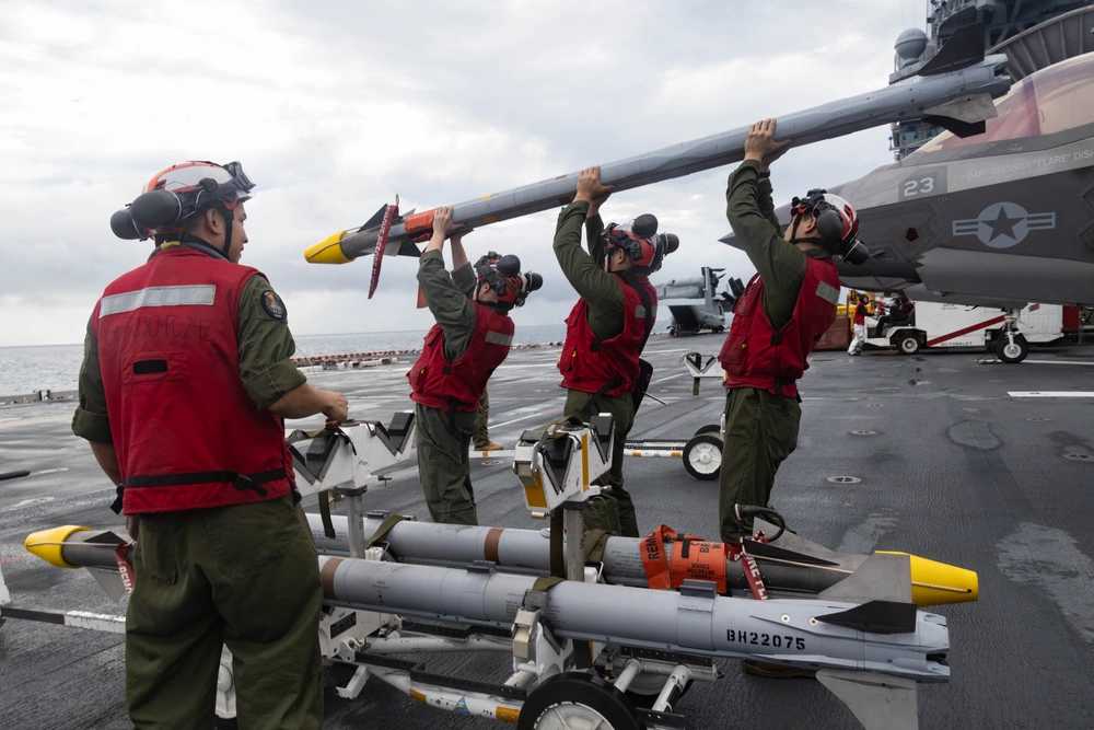 Marines carry AIM-9X missile for F-35