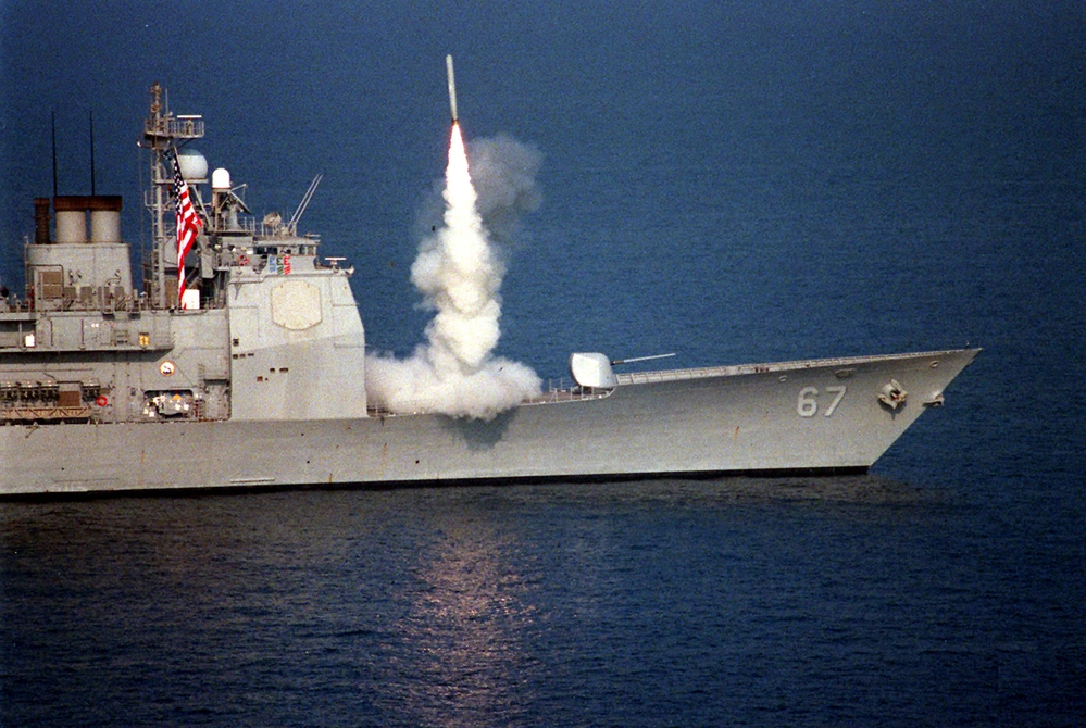 USS Shiloh launches Tomahawk