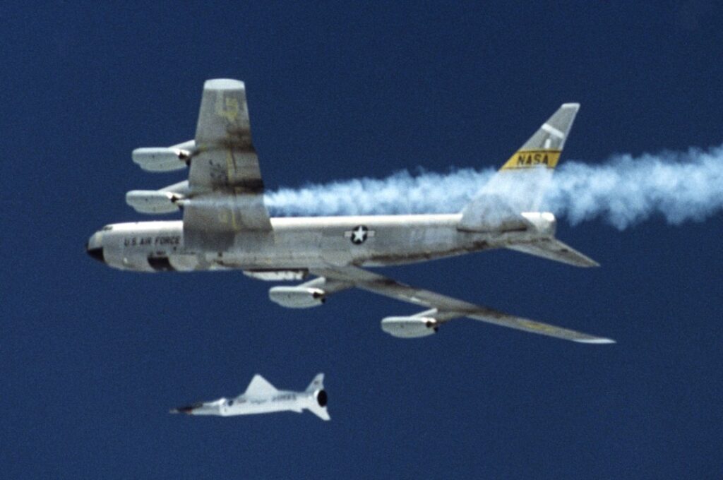 A NASA B-52B with an X43