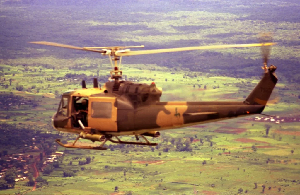 Green Hornet UH-1P Huey Vietnam

