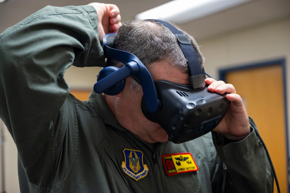 Air Force virtual reality headset