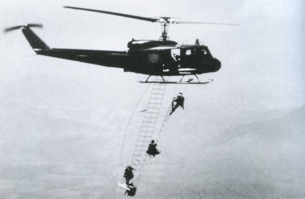 Vietnam helicopter extraction