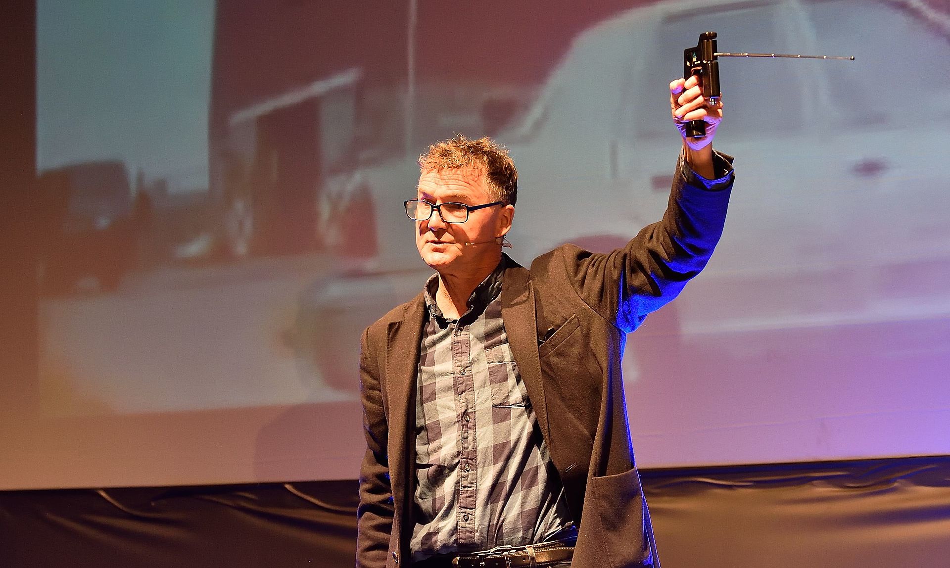 Journalist Meirion Jones holding an ADE 651