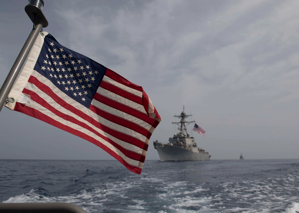 USS Arleigh Burke and egyptian warship exercise