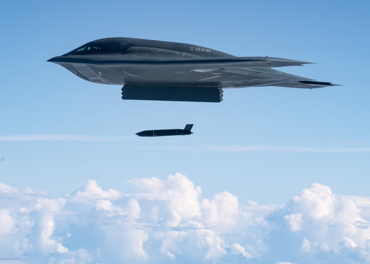 B-2 Spirit ship hunting