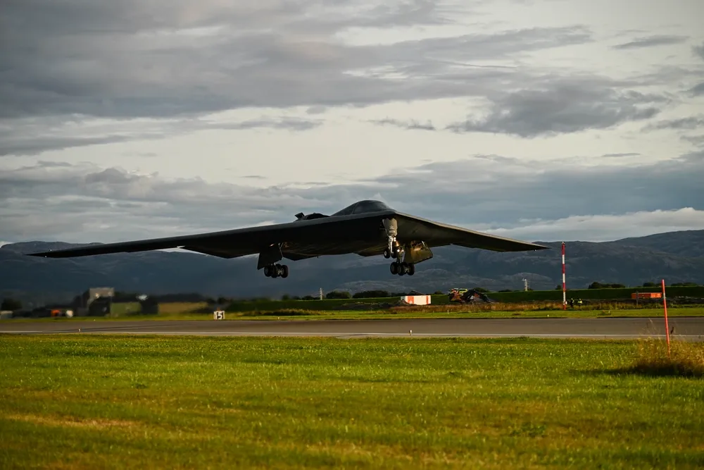 B-2 Spirit landing in Norway
