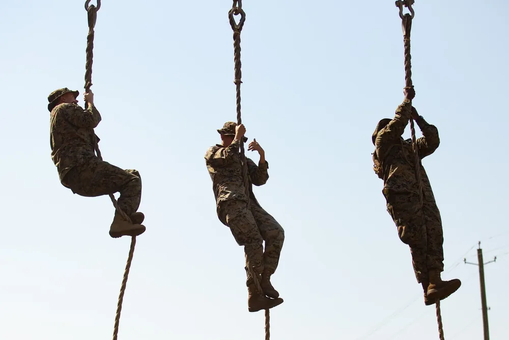 Marines conduct rope climbing-1