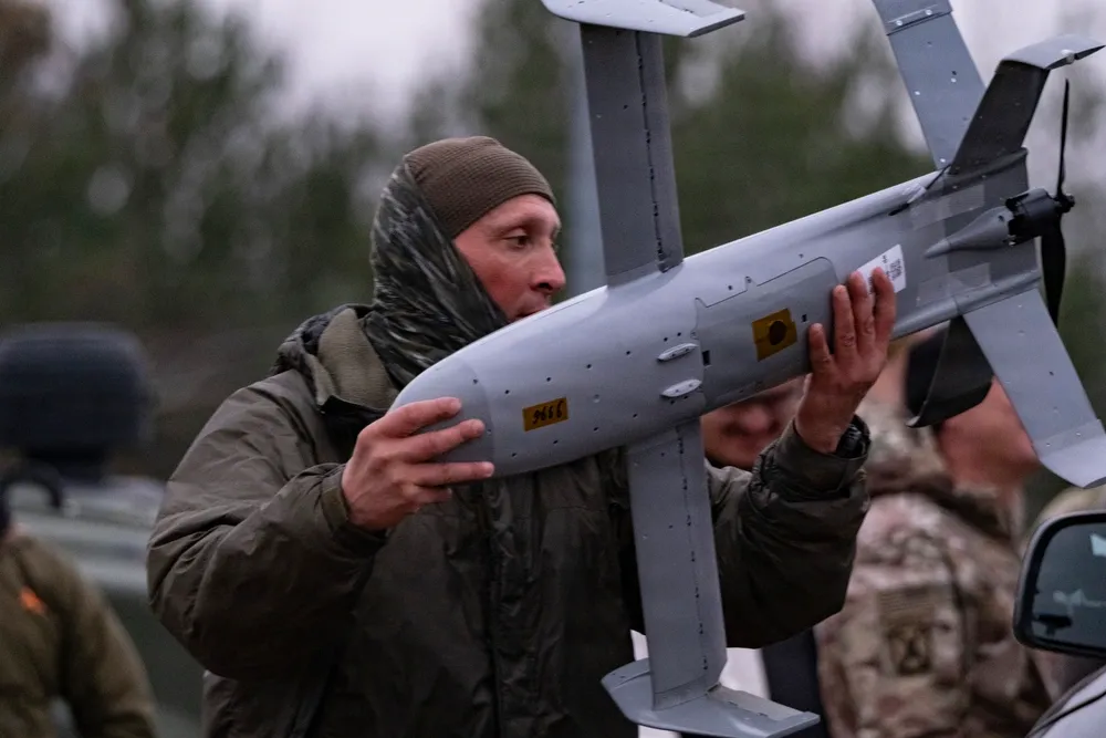 Polish soldier prepares Merops system