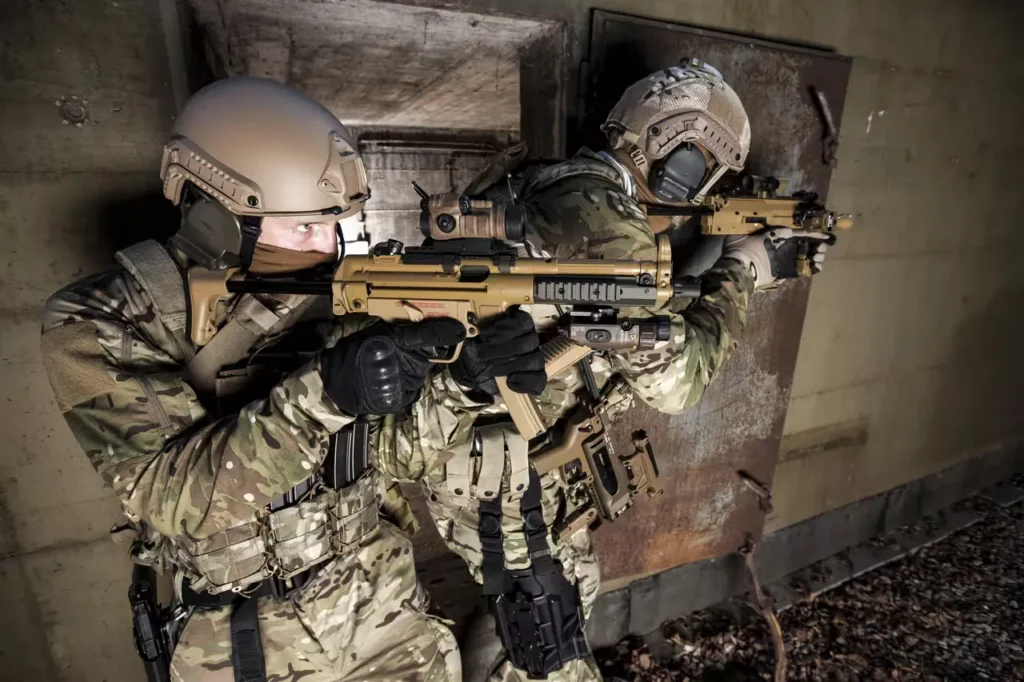 troops with HK MP5